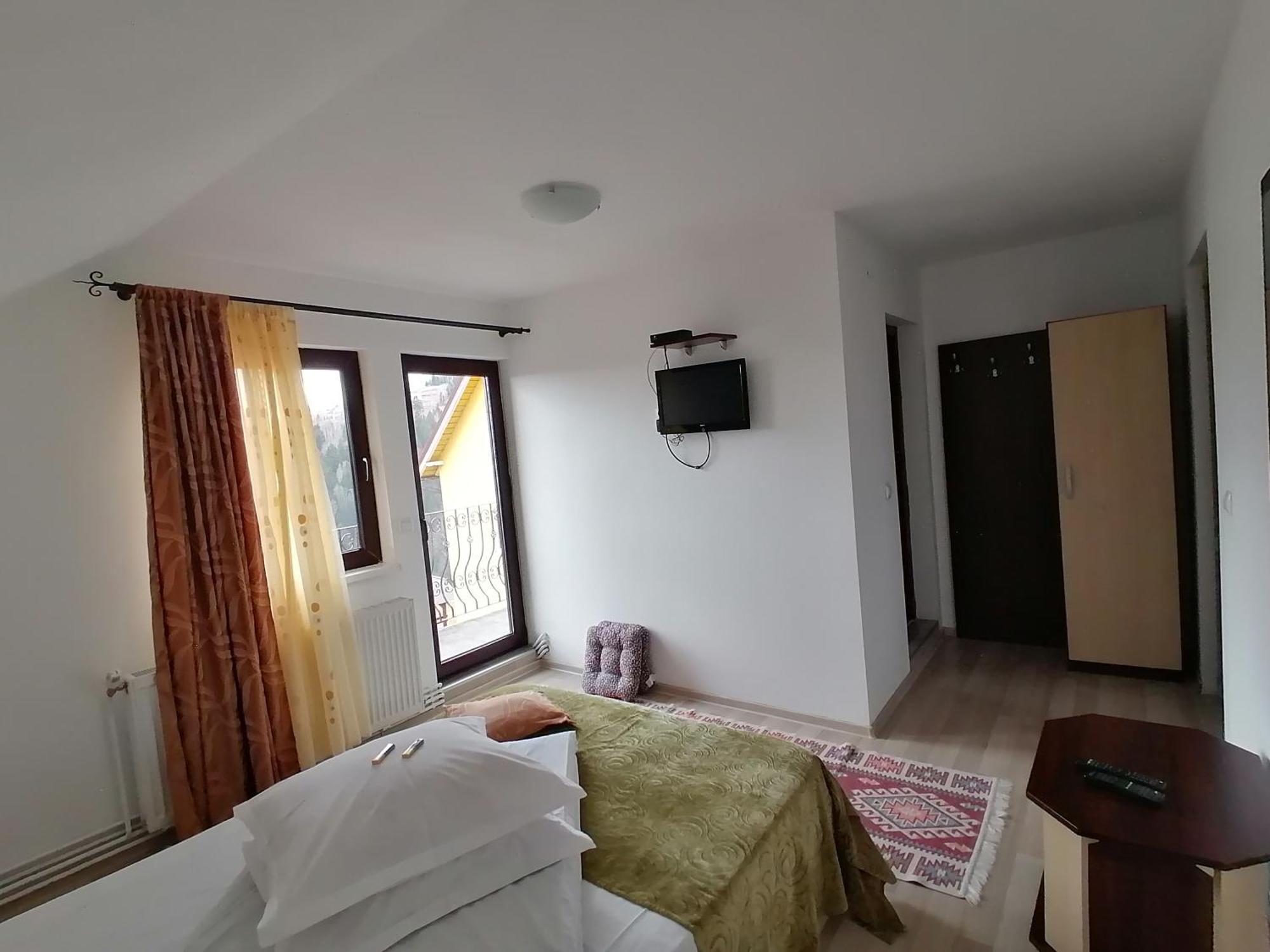 Garofita Pietrei Craiului Hotell Peştera Exteriör bild