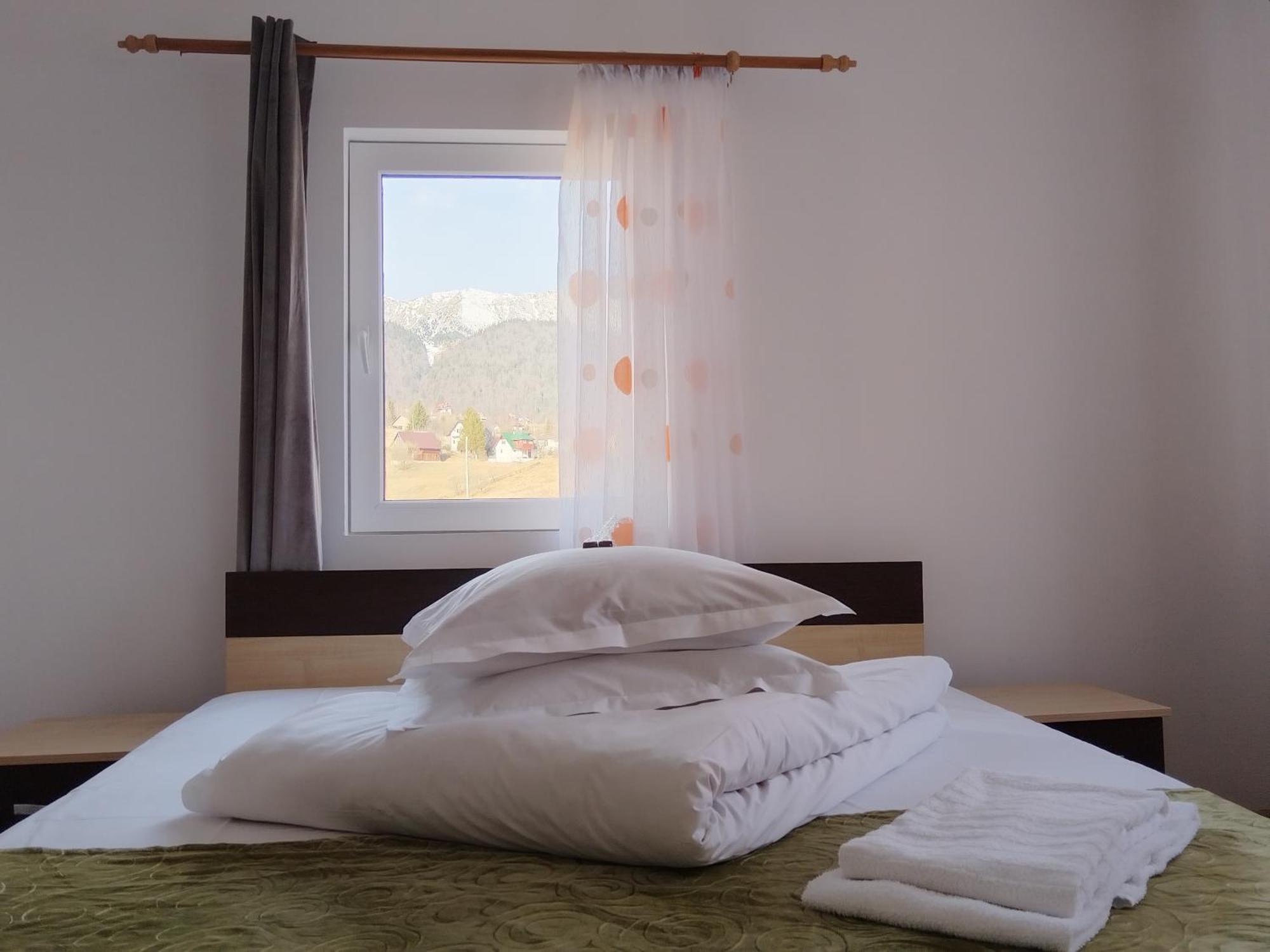 Garofita Pietrei Craiului Hotell Peştera Exteriör bild
