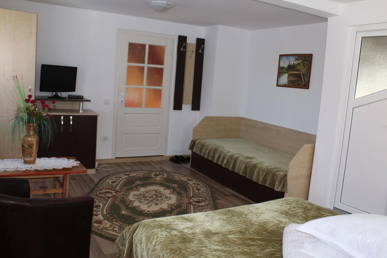 Garofita Pietrei Craiului Hotell Peştera Exteriör bild